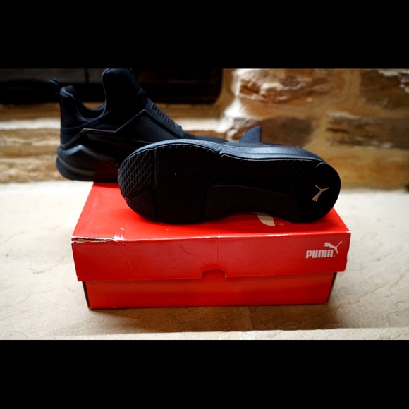 Puma shoes - Picture 5 of 5